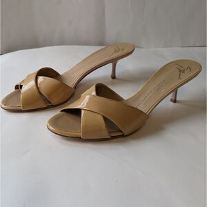 𝅺GUISEPPE Zanotti sandals size 9(39) in EUC